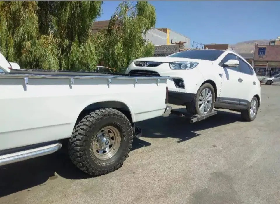 یدک کش شبانه روزی حسین