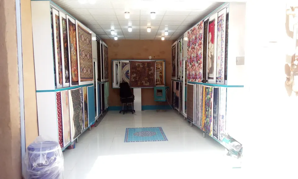 شال و روسری رنگارنگ