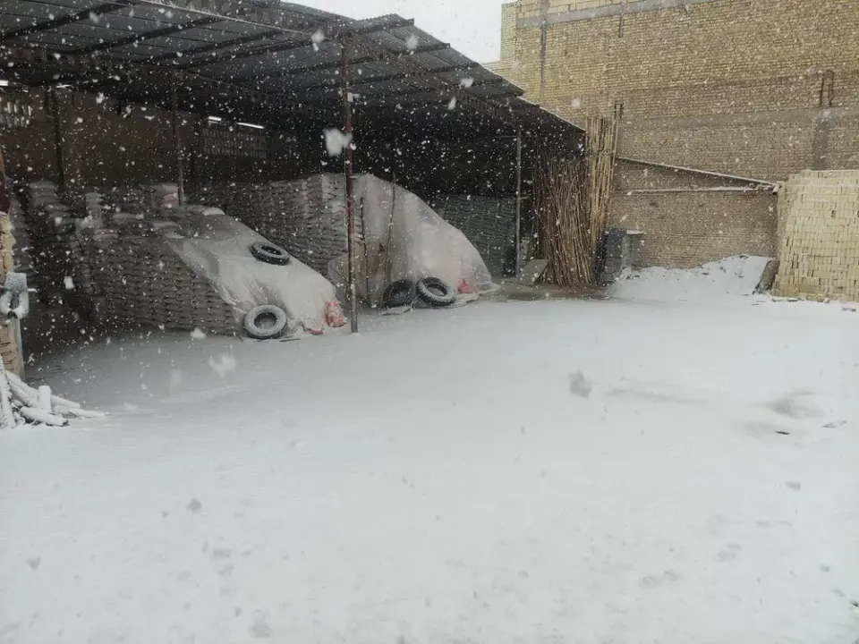 فروشگاه مصالح ساختمانی و باسکول برادران برزگر