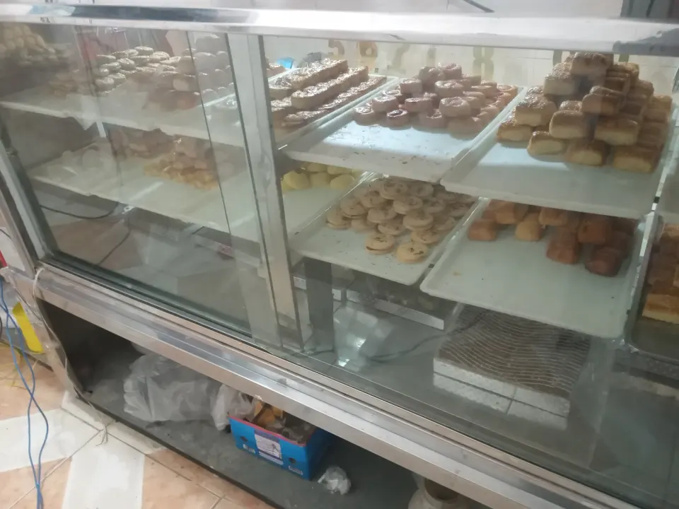 شیرینی سرای گل سرخ