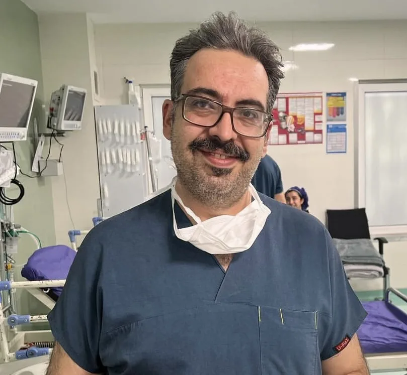دکتر احسان شفیعی جراحی زیبایی بینی و صورت
