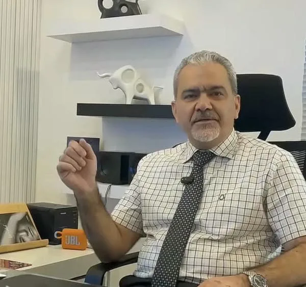 دکتر شاهین میلانی جراح بینی