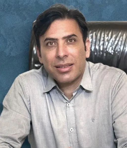 دکتر علی عقیلی/جراح بینی تهران/جراح بینی اصفهان