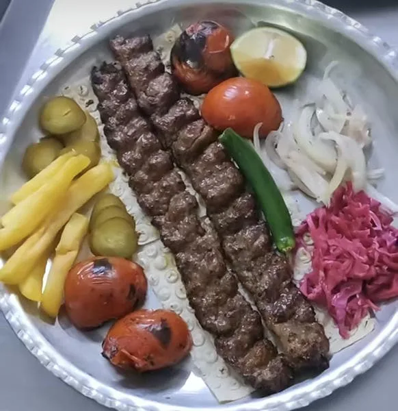 کافه رستوران خانواده/غذای ایرانی/فردیس