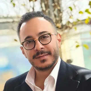 کلینیک دندانپزشکی دکتر فرید