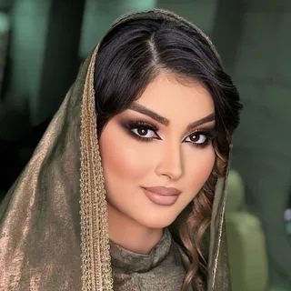 نسترن بلاگر تبریزی معروف به مامان دلوین