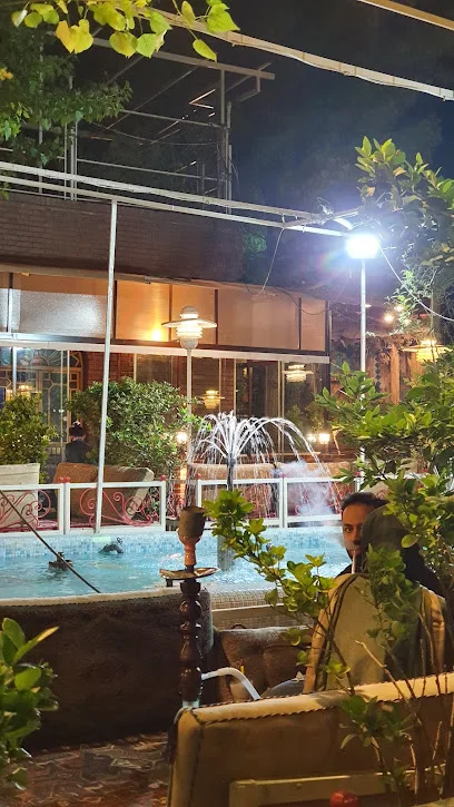 رستوران دهکده