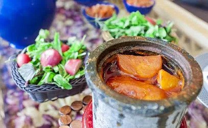 سفره خانه سنتی باغ جنت