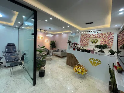 کلینیک زیبایی الماس پونک