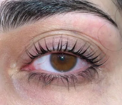 لیفت مژه سارا