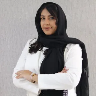 Hila Beauty خدمات ناخن ازگل | آموزش ناخن