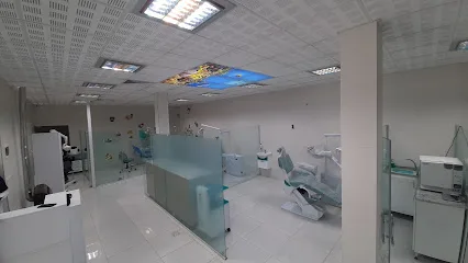 مجتمع تخصصی درمانی امید(پزشک عمومی، دندانپزشکی، آنکولوژِی، شیمی درمانی، داخلی، قلب، اعصاب، اطفال، زنان و زایمان، مامایی، پوست،دیابت، حجامت، تزریقات)