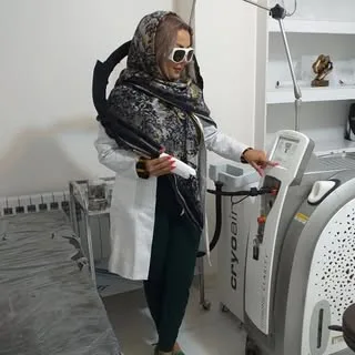 لیزر مو زائد در اصفهان