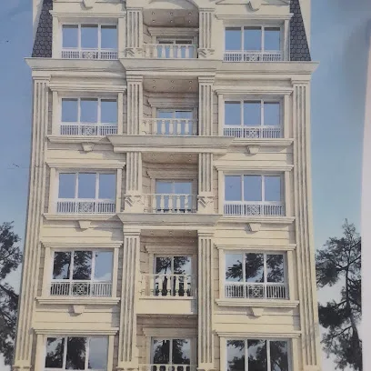 Ayandeh, real estate