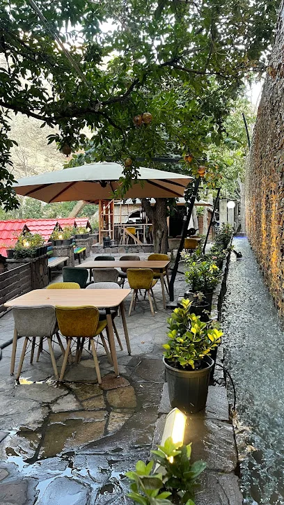 Asiab Garden Restaurant