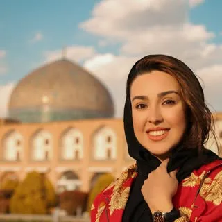 اصفهانگردي/ايرانگردي/طبیعتگردی/کافه رستوران/سفر با رکسانا