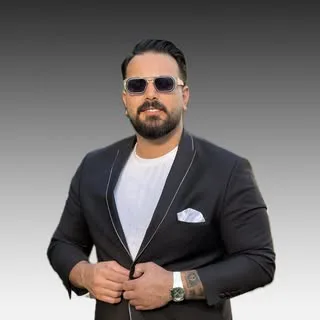 توفیق سودمند | آرایشگر