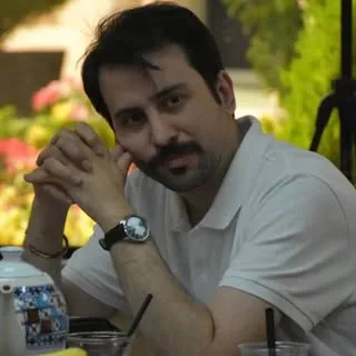 دکتر فرخ استاد_روان‌درمانگر تحلیلی