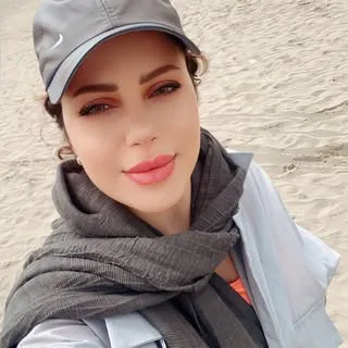 بهاره بنویدی | مربی فیتنس | بدنسازی | bahareh benvidi