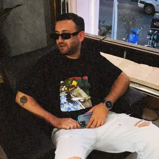 ✂️مو موجودی زندس من بلدم باهاش حرف بزنم✂️
