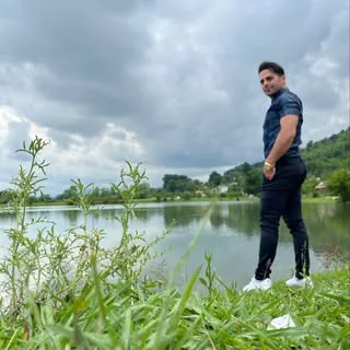نعیم نیک خو artist