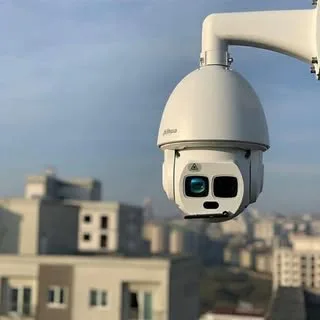 آقــﺎۍدوربـیـــن