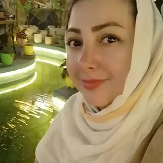 آزاده ریاضی|خدمات ناخن|یوسف آباد تهران