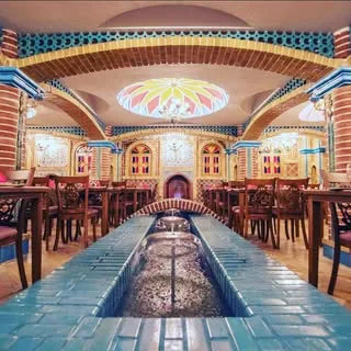 کافه و رستوران تخت جمشید