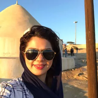 رعنا باقریان