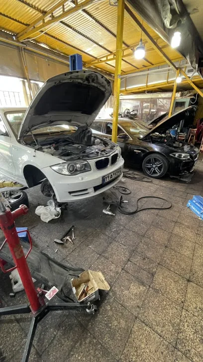 تعمیرگاه BMW Care Center