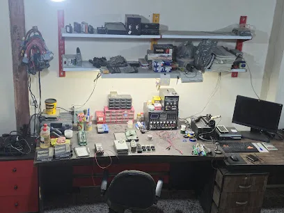 برق خودرو فرزین افتخاری(فروش و تعمیر تخصصی ایسیو و کامپیوتر خودرو ecu)