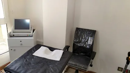 کلینیک لیزر و زیبایی نازنین رضوی