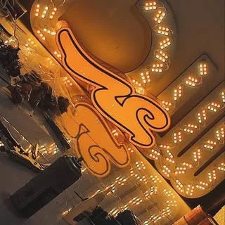 تابلو سازی تاج