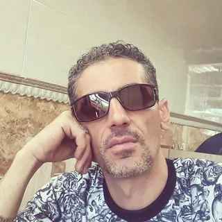( آریا درب نوین )