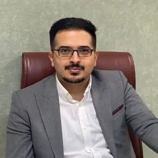 دکتر غلامرضا هادی / پوست مو زیبایی لیزر /فیلر بوتاکس
