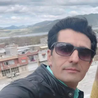 دکتر احمد رستمی بلفاروپلاستی، جوانکاری،حذفِ عینک