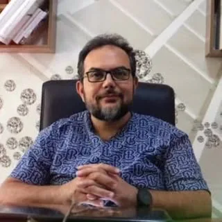 دکتر علی پرند | فوق تخصص جراحی پلاستیک زیبایی