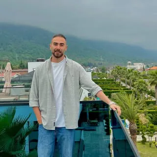 ویلا زرین/ستار شیروانی ویلا / زمین