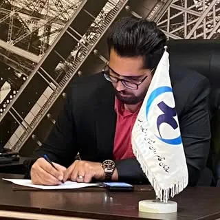 دکتر علی حیدرنیا