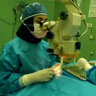 دکتر الهه آرسته جراح و متخصص چشم
دارای بورد تخصصی