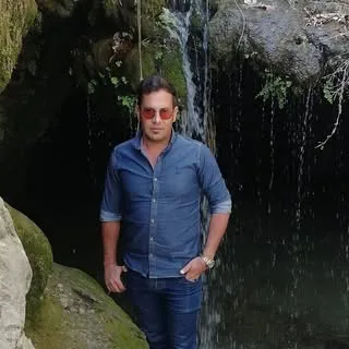 پیمانکار راه، ساختمان شیراز