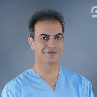 دکتر مجید محبی | فوق تخصص و جراح قرنیه