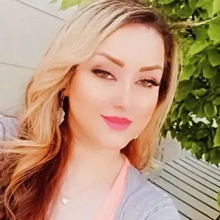 پدیکور و کاشت ناخن تهران/عباس آباد/بهشتی/اندیشه