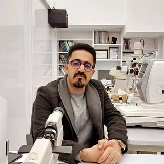 اپتومتری و عینک سازی روشنا
