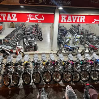 عزیز نادری