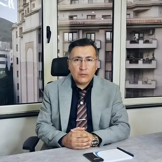 دکتر امیرعباس مهرپویا | متخصص چشم پزشکی