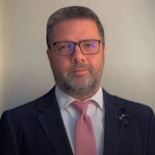 متخصص نوزادان اطفال کودکان دکتر امیر بهتاش امیری