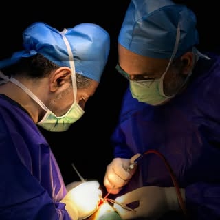 فوق تخصص جراحی پلاستیک وزیبایی بینی دکتر قلی زاده پاشا