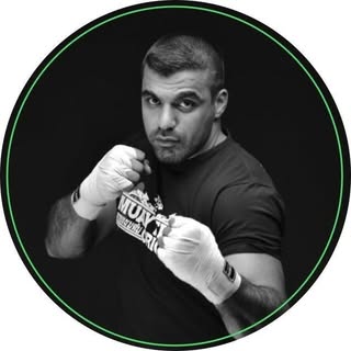آموزش کیک بوکسینگ /دفاع شخصی/لاغری و تناسب اندام/mma