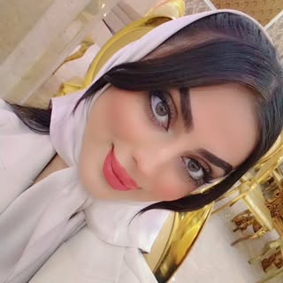 یـلـدا خـوبـان/خدمات ناخن/آموزش ناخن‌